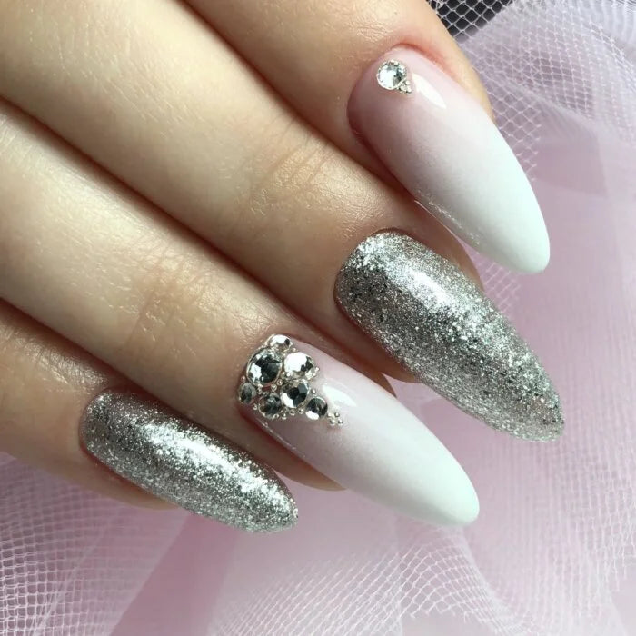 Silver Cha Cha Glitter - Gel Polish - 7 ML